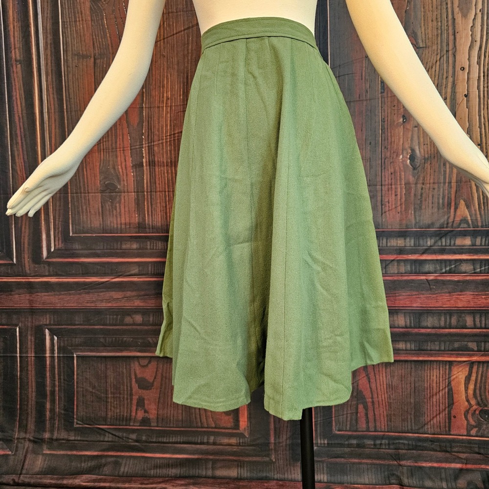 Vintage 1950s Green A-Line High Waisted Pleated Midi Skirt Wool Metal Zipper